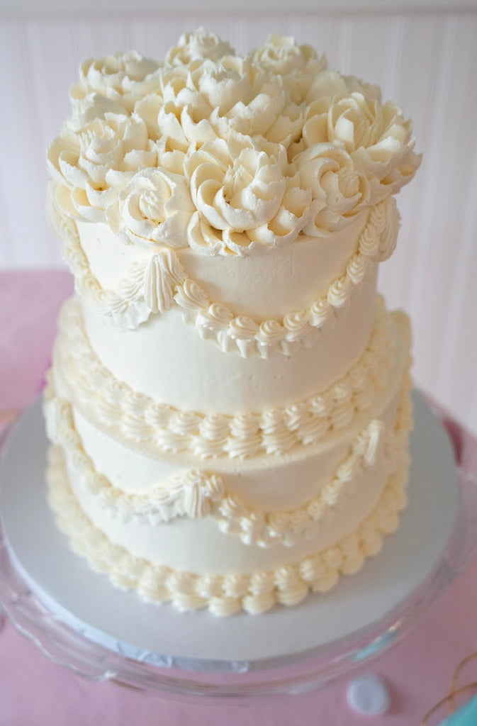 2 Tier Wedding Cake Vintage