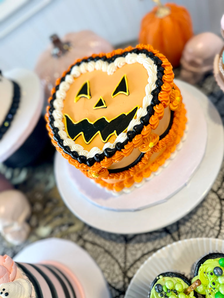 Simply Sweet Jack-o-lantern Heart
