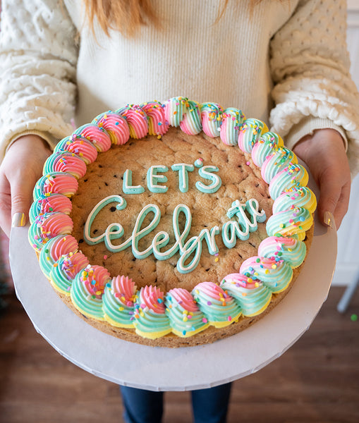 Deliciously Creative Cookie Cake Decoration Ideas