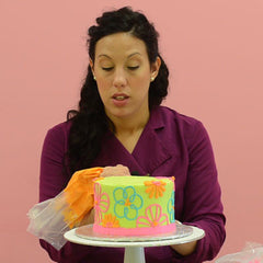 White Flower Cake Shoppe Buttercream Piping Techniques with Lauren (C1)
