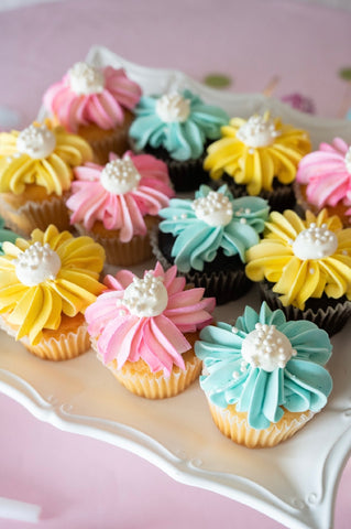 Rosette Daisy Cupcakes Dozen