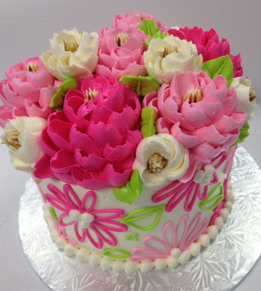 Classic Pink Daisies Cake