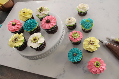 Floral Cupcakes Featuring Rose Tips (C2)